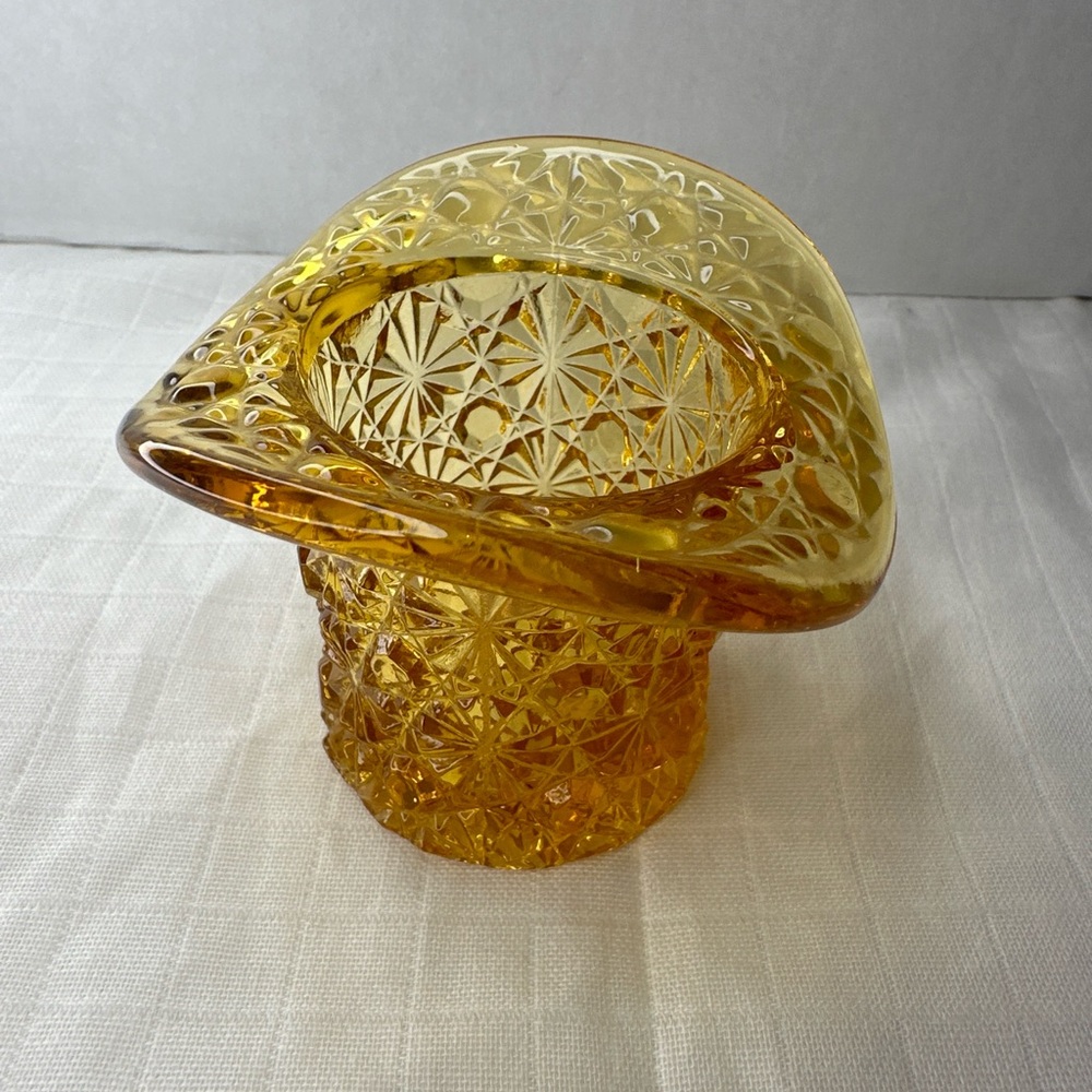 Vintage Fenton yellow glass top hat